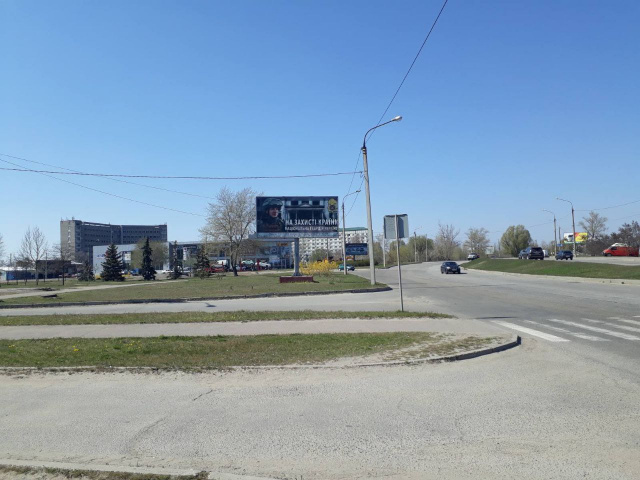Щит 6x3,  вул.Автозаводська,4    мрн Південний